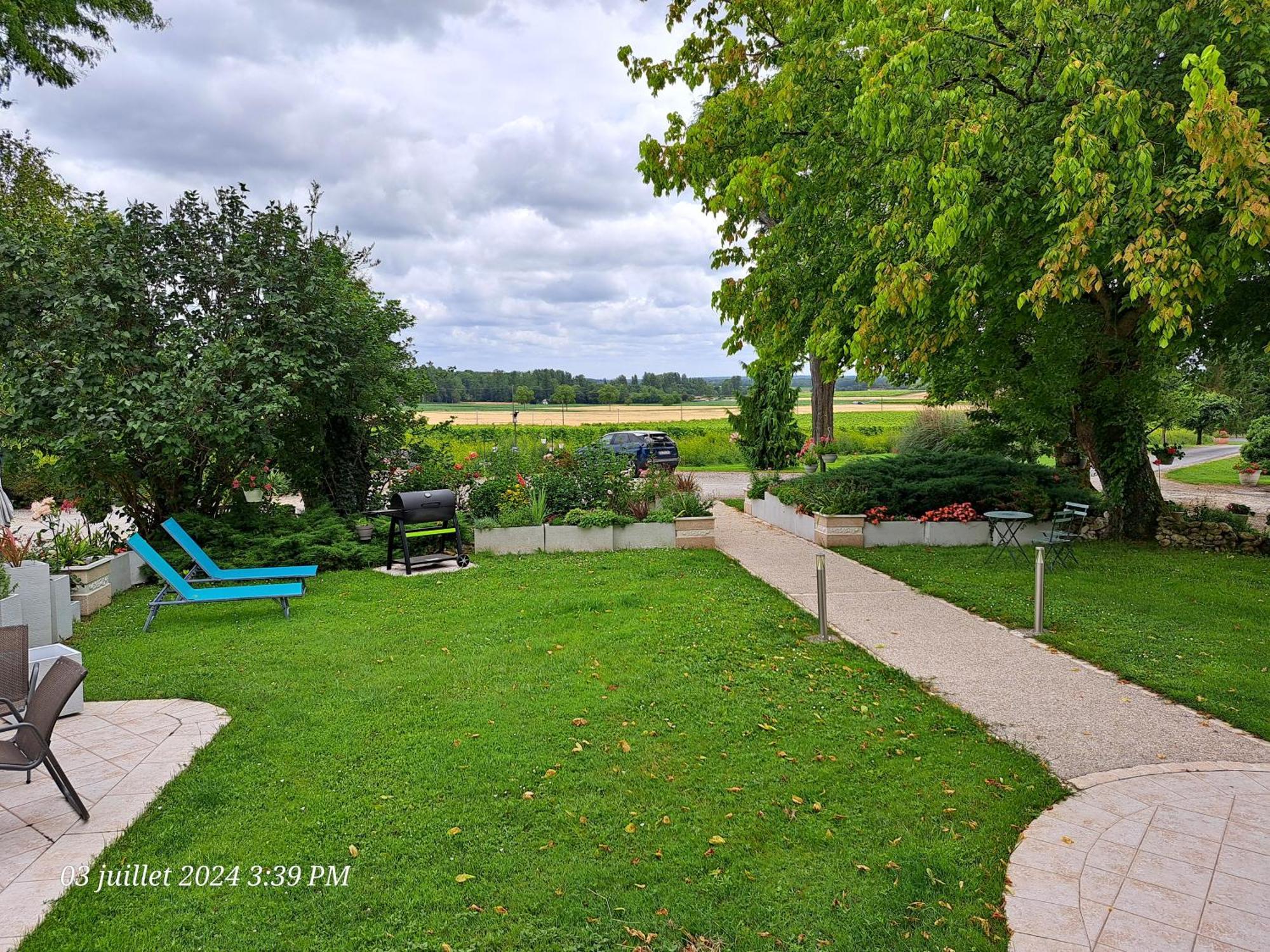 Appartement La Metairie Au Milieu Des Vignes à Réaux Extérieur photo