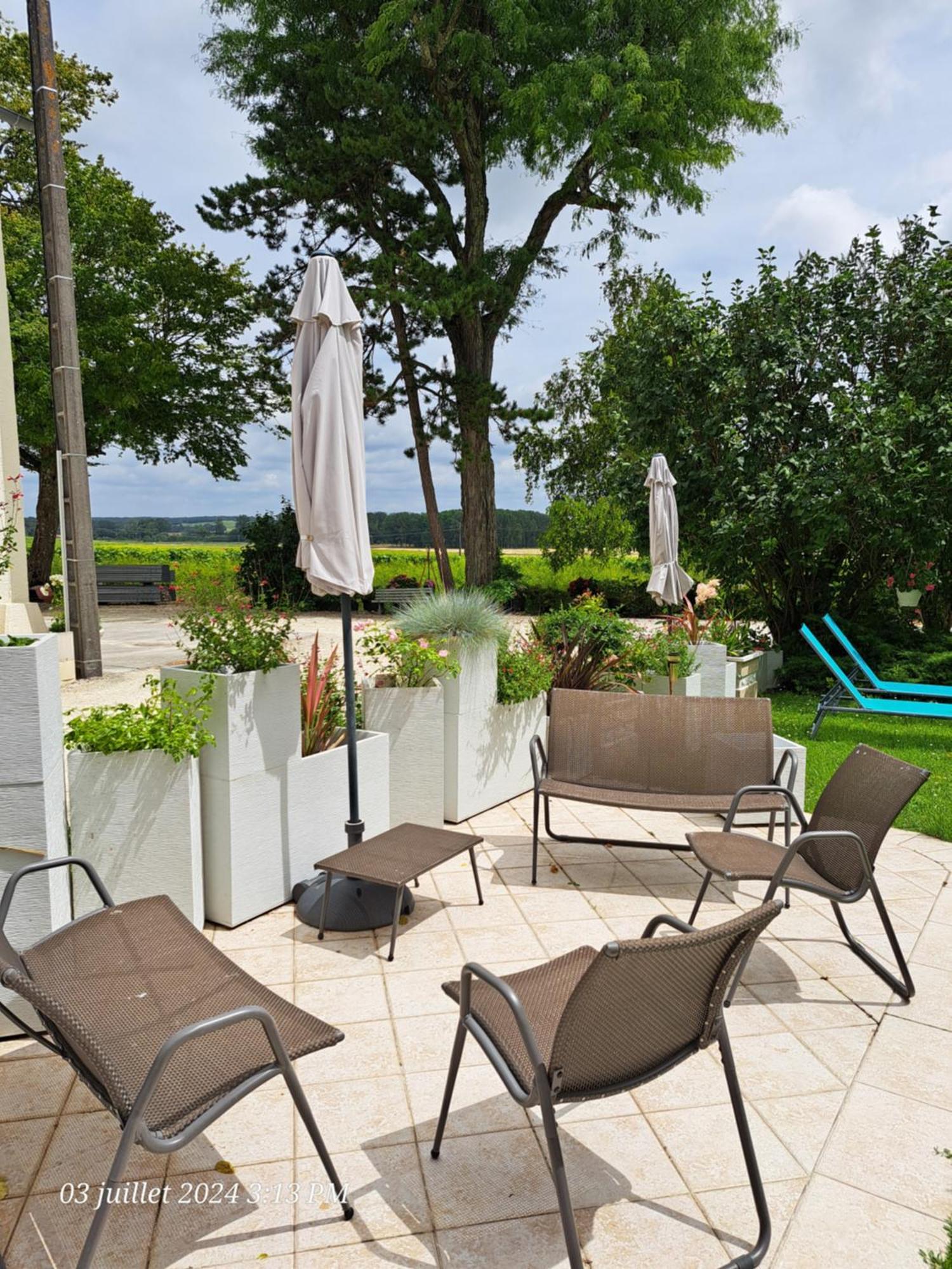 Appartement La Metairie Au Milieu Des Vignes à Réaux Extérieur photo